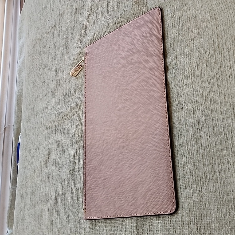MICHAEL KORS BLUSH PINK POUCH - Picture 2 of 3